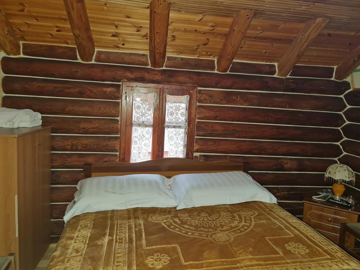 Hotel Sofra Kolonjare Agroturizem à Erseke Extérieur photo
