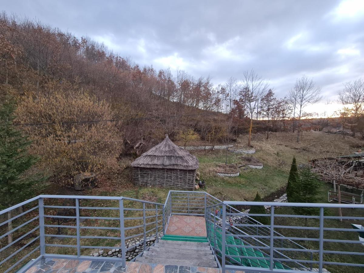 Hotel Sofra Kolonjare Agroturizem à Erseke Extérieur photo