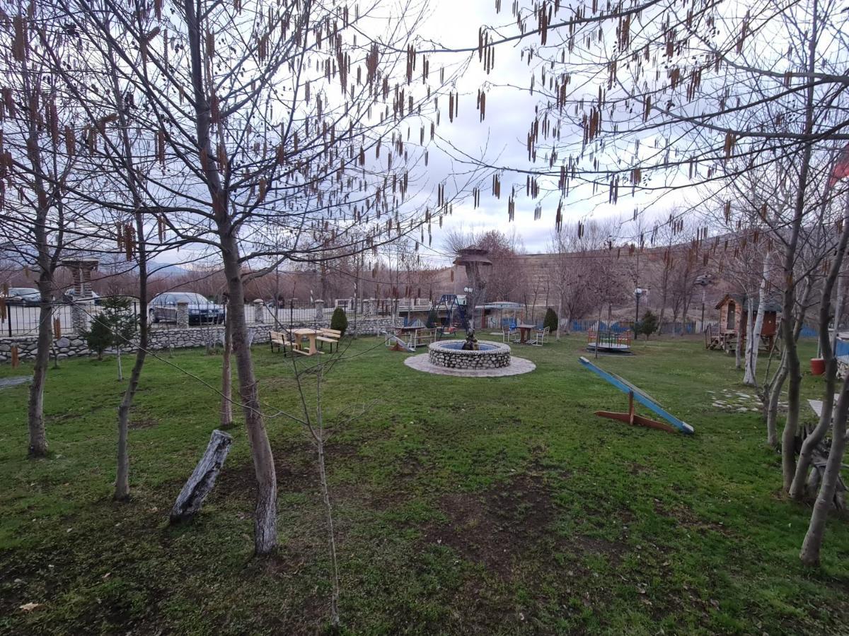 Hotel Sofra Kolonjare Agroturizem à Erseke Extérieur photo