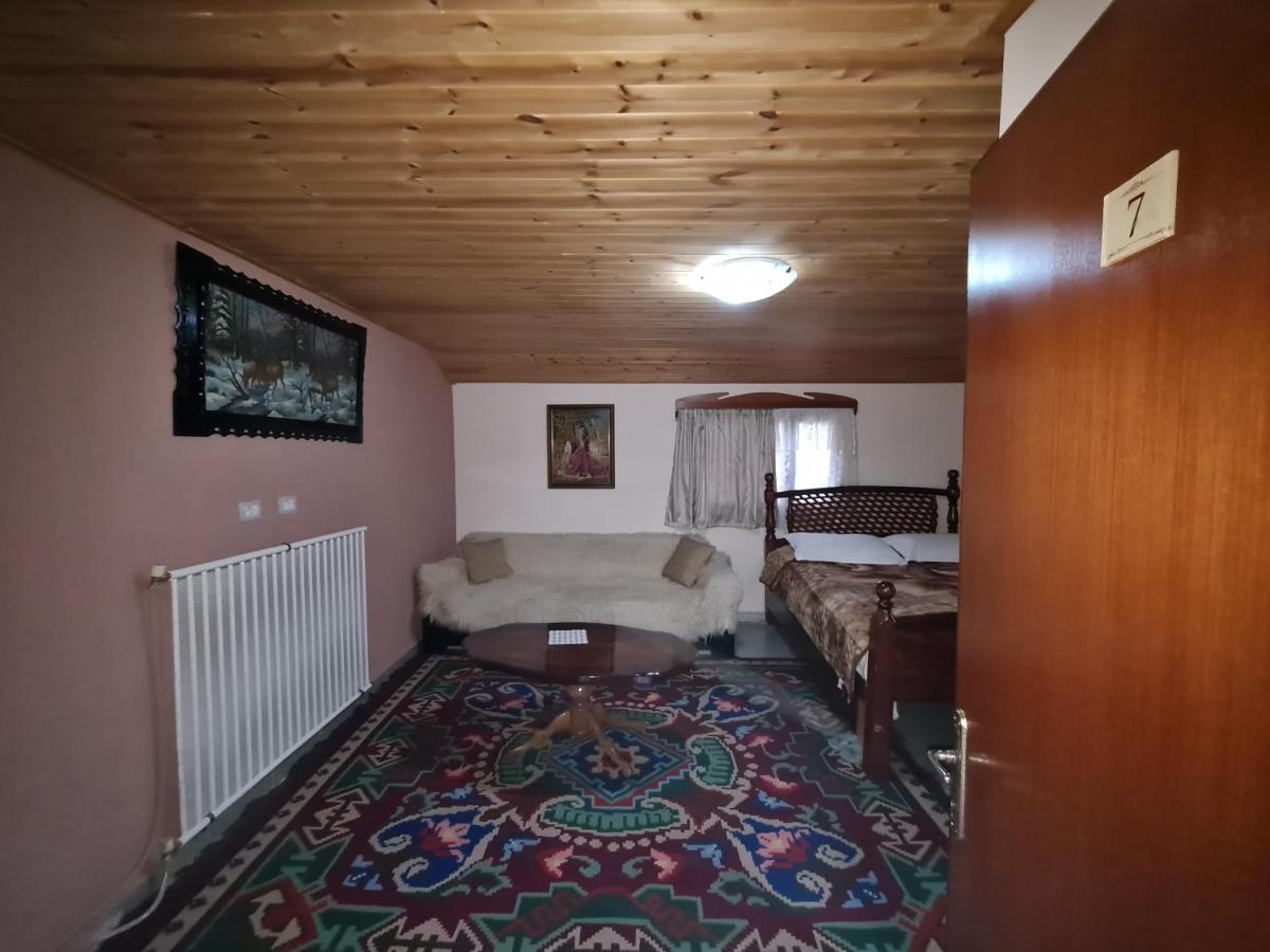 Hotel Sofra Kolonjare Agroturizem à Erseke Extérieur photo