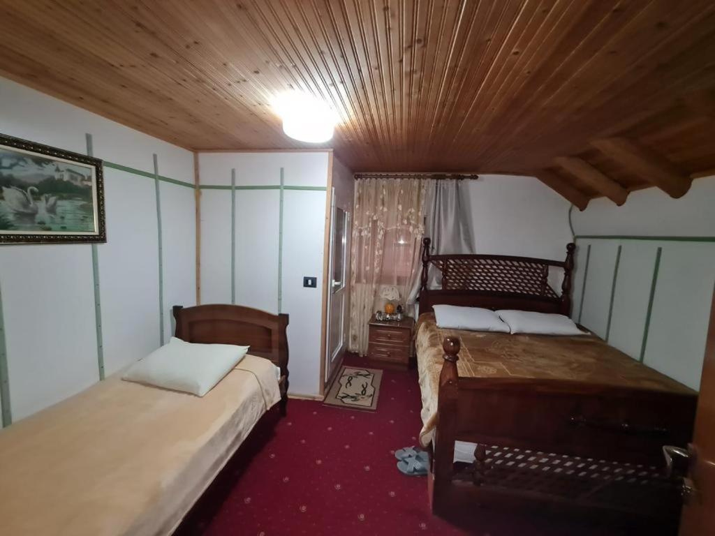 Hotel Sofra Kolonjare Agroturizem à Erseke Extérieur photo